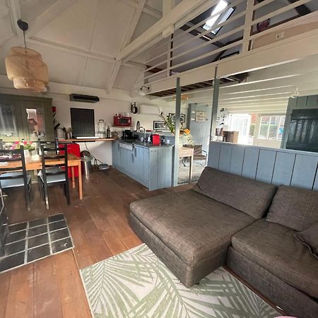 Holiday Cottage De Garage Inn Hank Ngoại thất bức ảnh